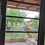 Apartament μονόχωρος με αυλή *