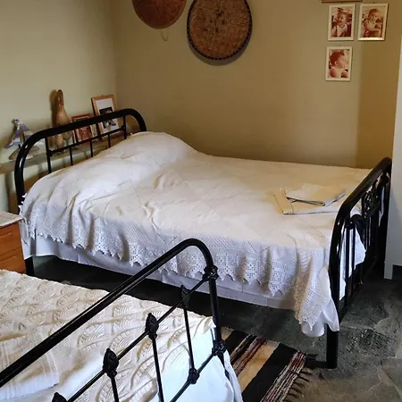 Appartamento Μονόχωρος Με Αυλή Vrasná