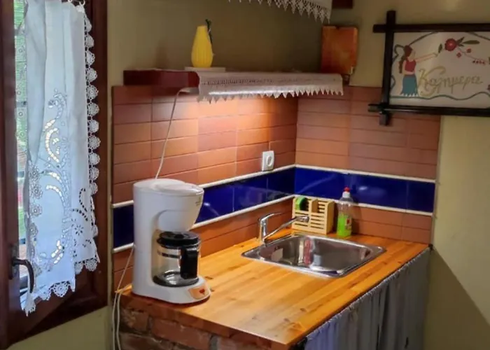 Appartamento Μονόχωρος Με Αυλή Vrasná