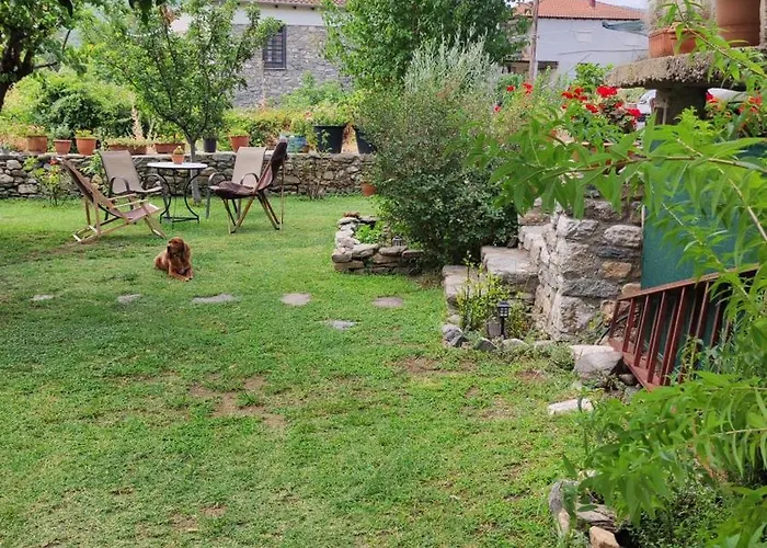 Appartamento Μονόχωρος Με Αυλή